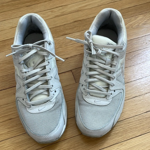 Nike Air Max Command - Picture 8 of 11